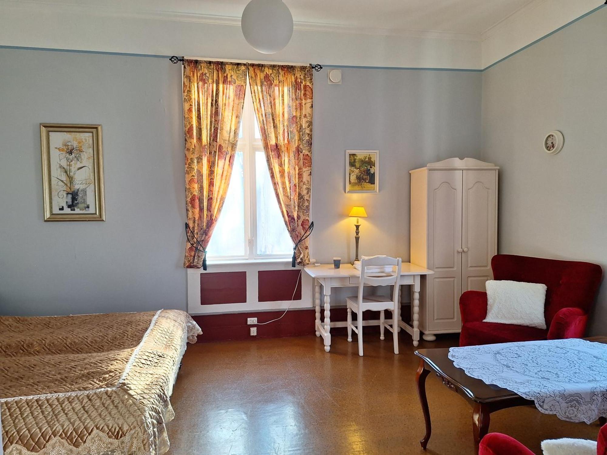 Tjotta Gjestegaard Guest house *