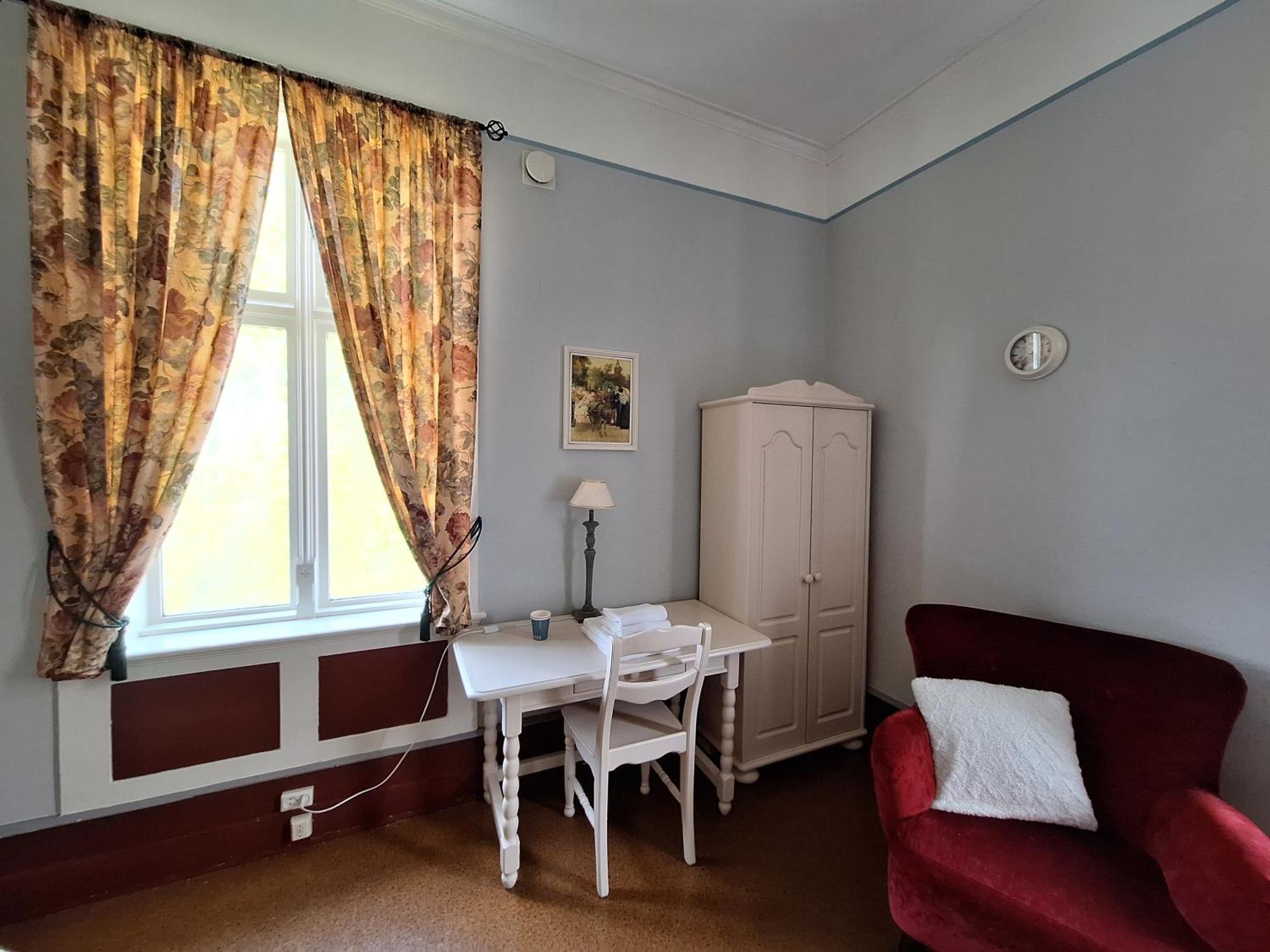 Tjotta Gjestegaard Guest house